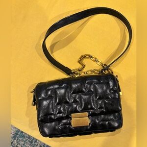 Elegant Black Leather Women's Bag Zara